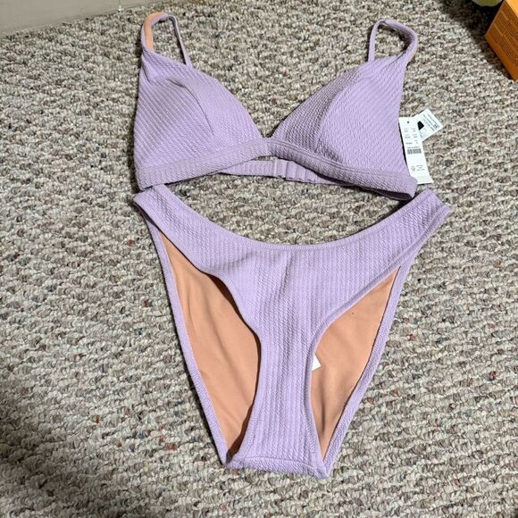 NWT J. Crew Textured plunge bikini top & curved-waist cheeky bottom- Size Medium - Picture 3 of 7